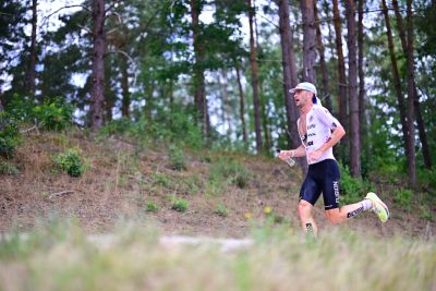 Athletes on the running course at the 2026 DATEV Challenge Roth