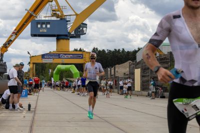 Athletes on the running course at the 2026 DATEV Challenge Roth