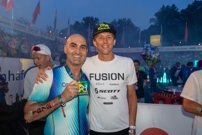 Athletes celebrate the 2026 DATEV Challenge Roth at the stadium