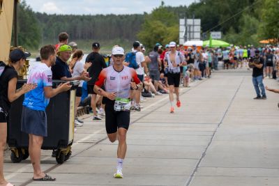 Athletes on the running course at the 2026 DATEV Challenge Roth