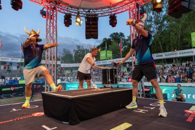 Athletes celebrate the 2026 DATEV Challenge Roth at the stadium