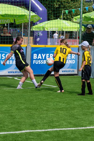 DATEV CHALLENGE ROTH 2025 Festival Market - Soccer Cord