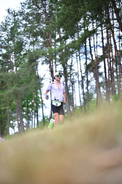 Athletes on the running course at the 2026 DATEV Challenge Roth