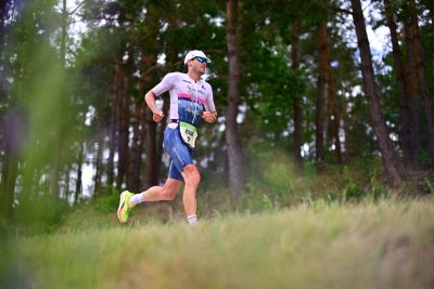 Athletes on the running course at the 2026 DATEV Challenge Roth