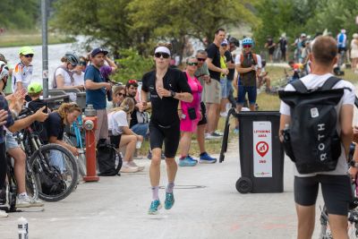 Athletes on the running course at the 2026 DATEV Challenge Roth