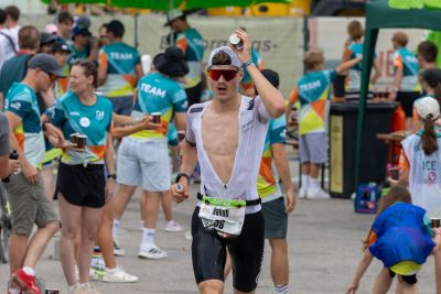 Athletes on the running course at the 2026 DATEV Challenge Roth