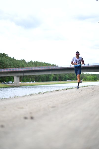 Athletes on the running course at the 2026 DATEV Challenge Roth