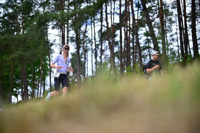 Athletes on the running course at the 2026 DATEV Challenge Roth