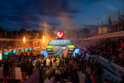 Athletes celebrate the 2026 DATEV Challenge Roth at the stadium