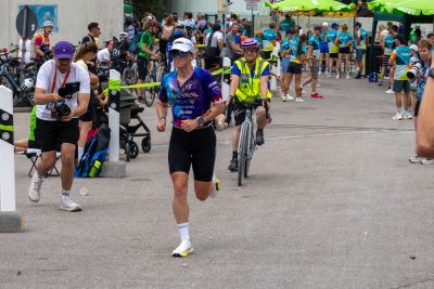 Athletes on the running course at the 2026 DATEV Challenge Roth
